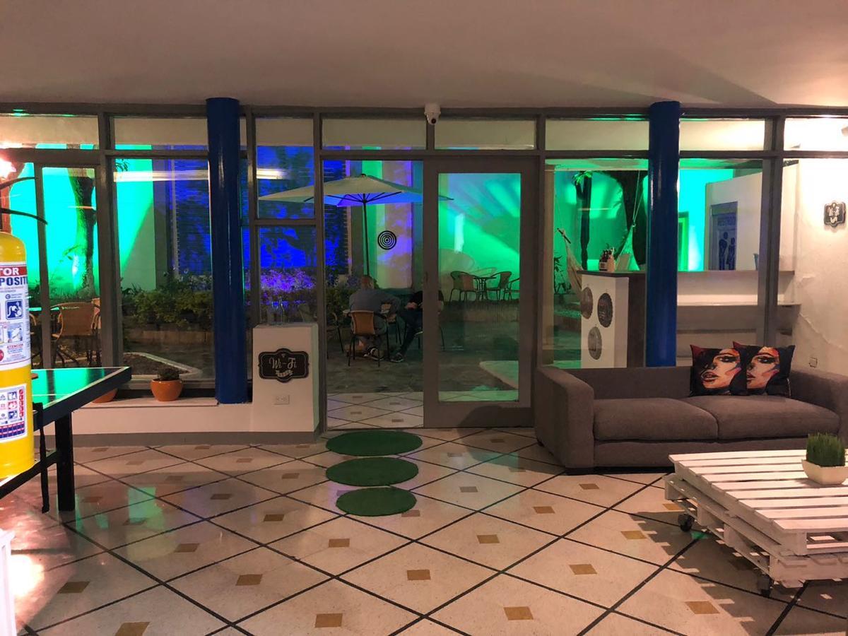 Backpackers Inn Меделин Екстериор снимка