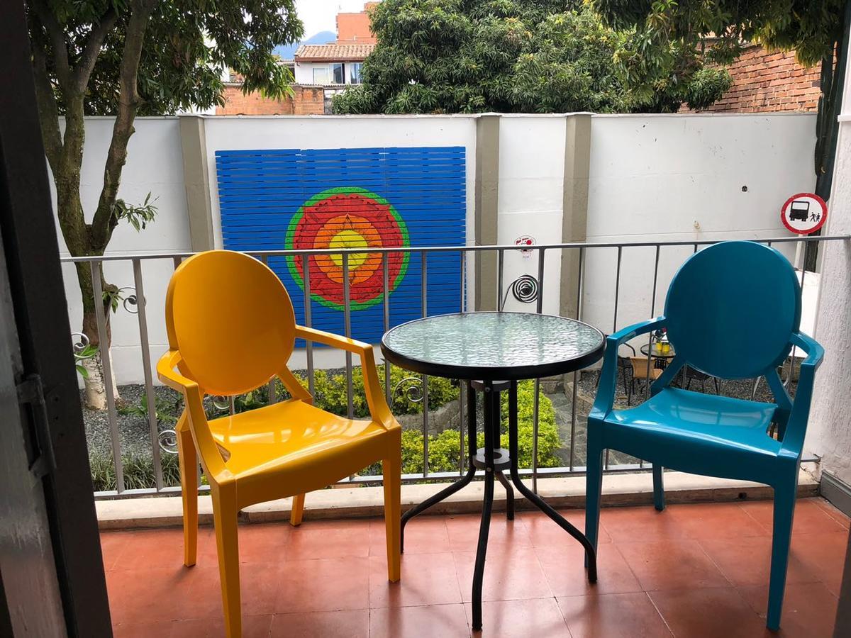 Backpackers Inn Меделин Екстериор снимка