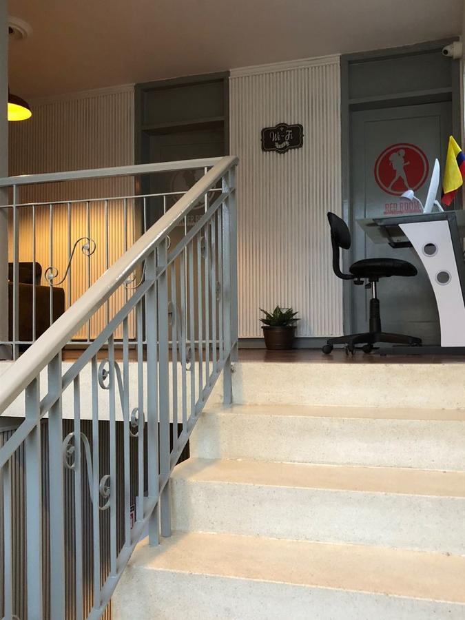 Backpackers Inn Меделин Екстериор снимка
