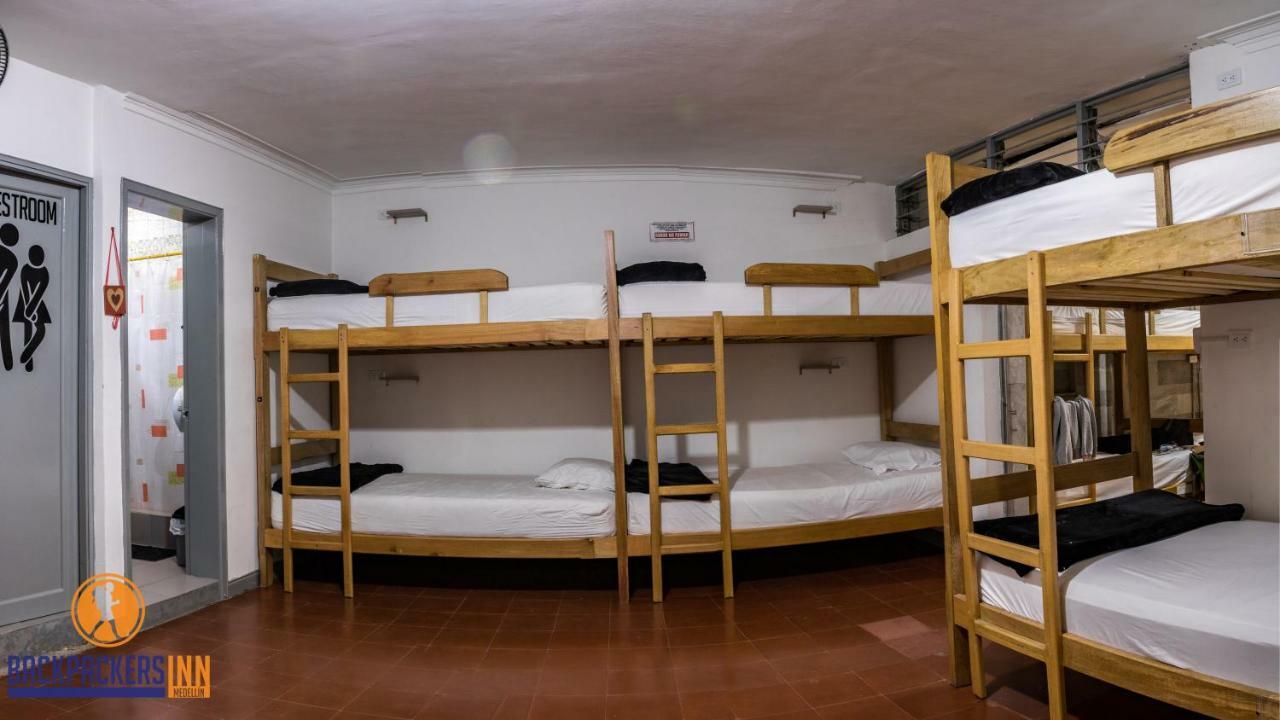 Backpackers Inn Меделин Екстериор снимка