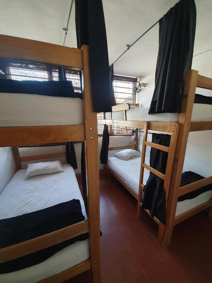 Backpackers Inn Меделин Екстериор снимка