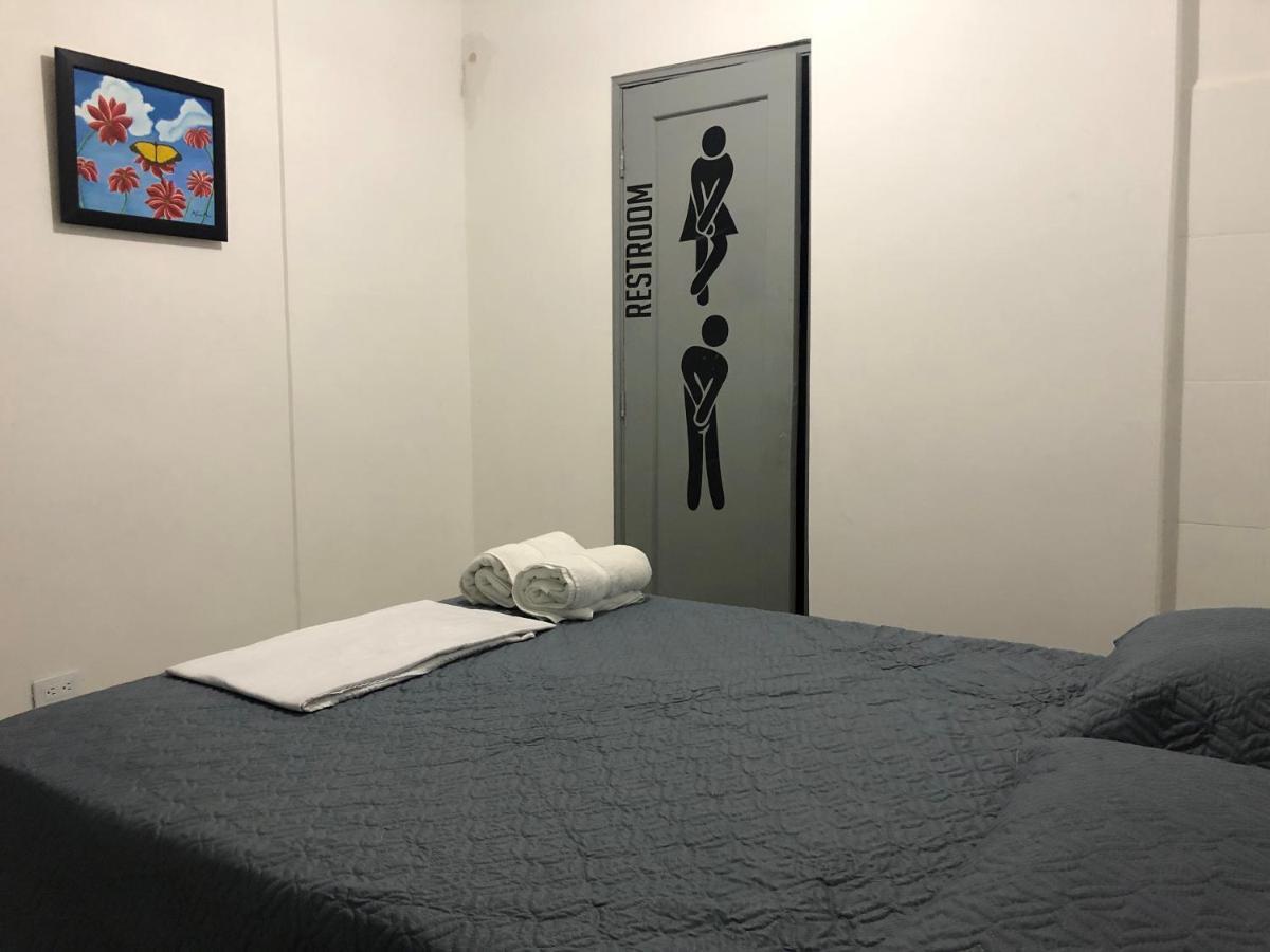 Backpackers Inn Меделин Екстериор снимка